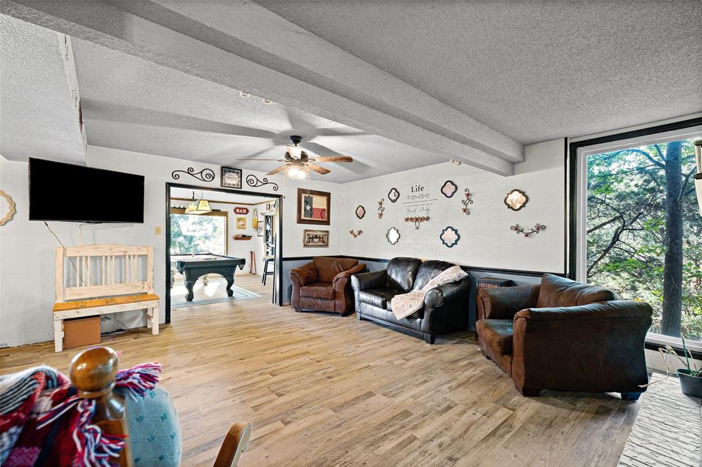 Lakecrest Manor - Residential