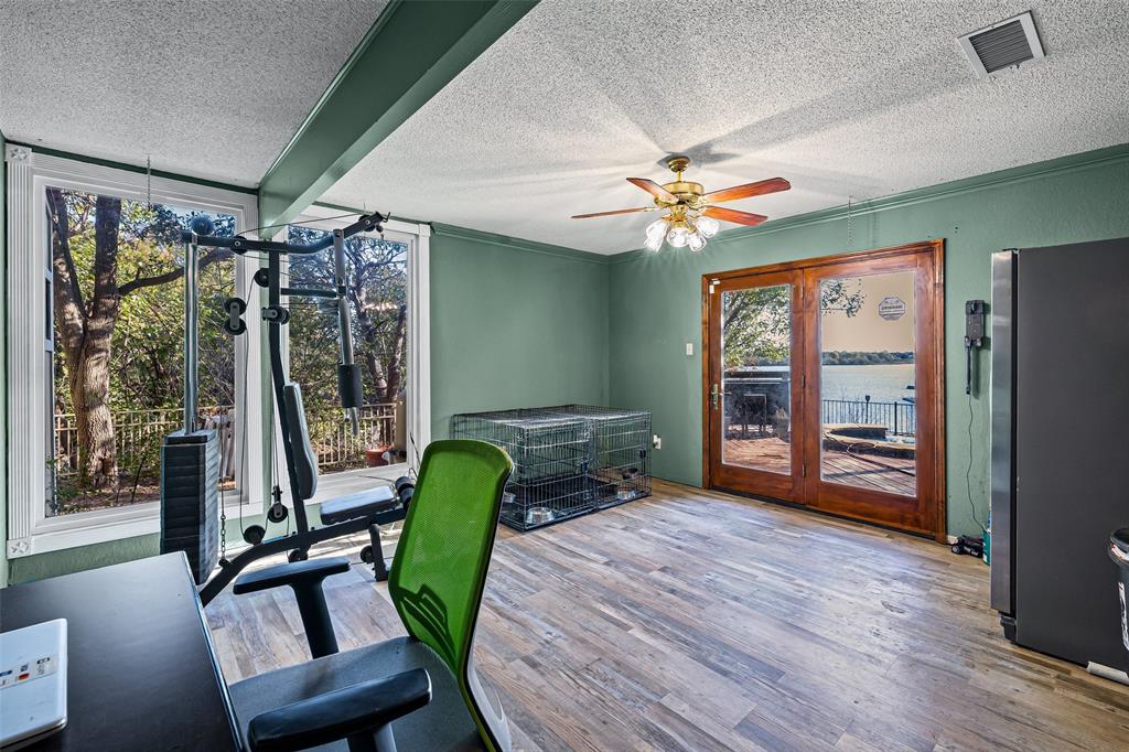 Lakecrest Manor - Residential