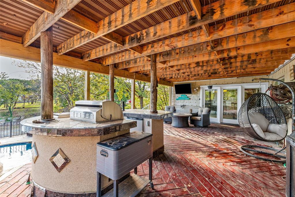 Lakecrest Manor - Residential