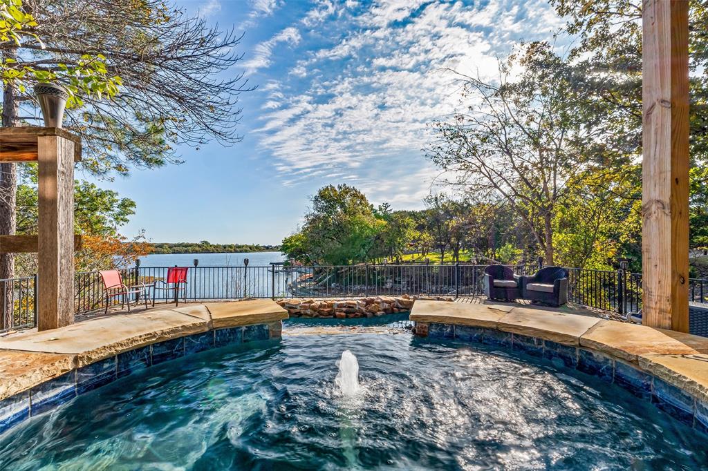 Lakecrest Manor - Residential