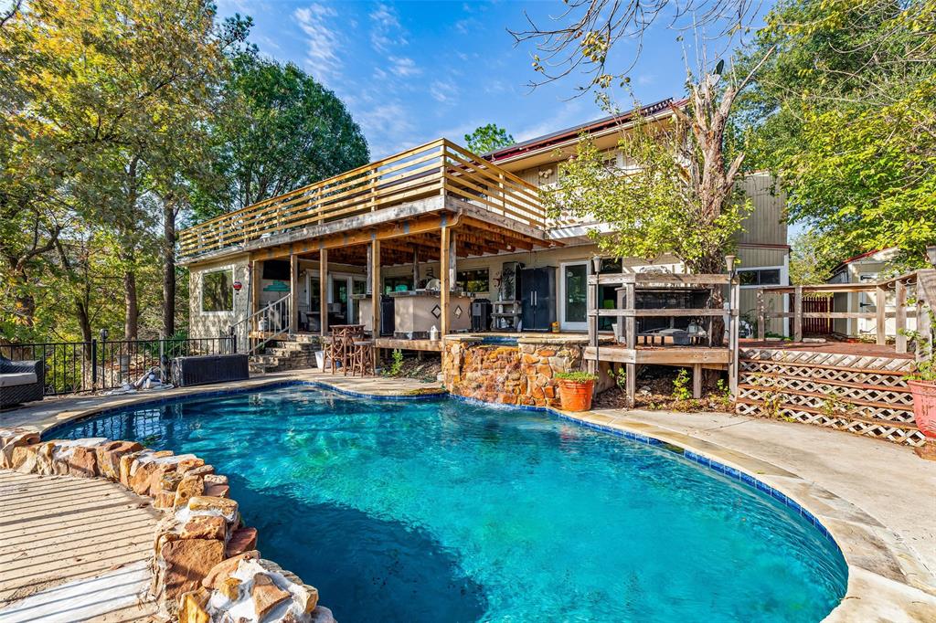 Lakecrest Manor - Residential