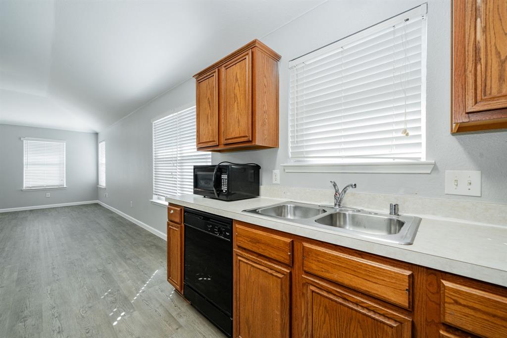 Lakeside Estates Ph III - Residential Lease