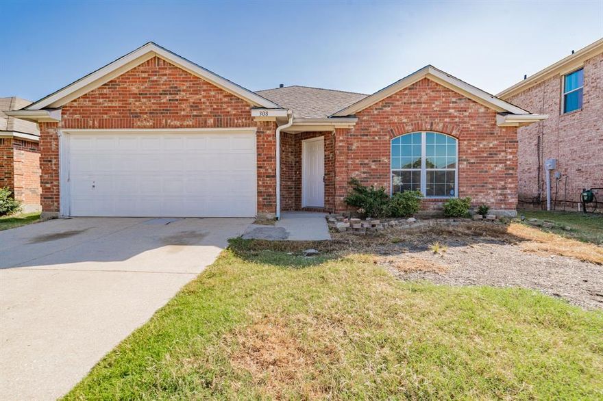Beautifully updated 4- Bedroom, 2-Bathroom home in Wylie! Features new flooring, fresh paint, and a brand-new refrigerator. Open layout with bright living spaces and a private backyard. Located near top-rated Wylie ISD schools and Collin College campus. Move-in ready!