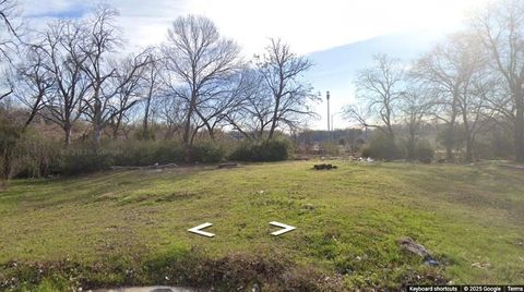 1151 Freeman Street Fort Worth TX 76104