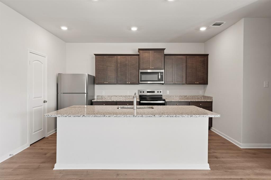 105 Magnolia Boulevard