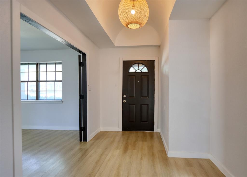 2126 Huntington Drive