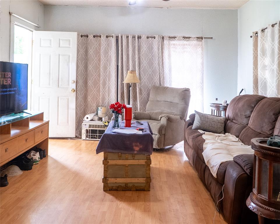 1810 Live Oak Street