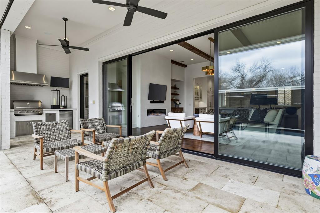 Lawn Glen Abbey - Residential