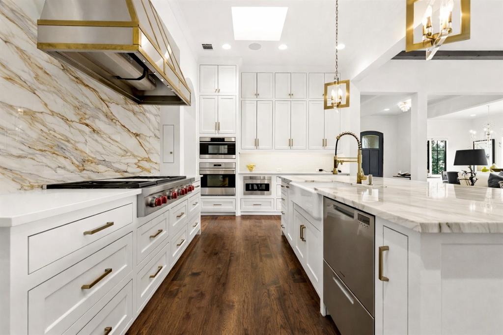 Lawn Glen Abbey - Residential