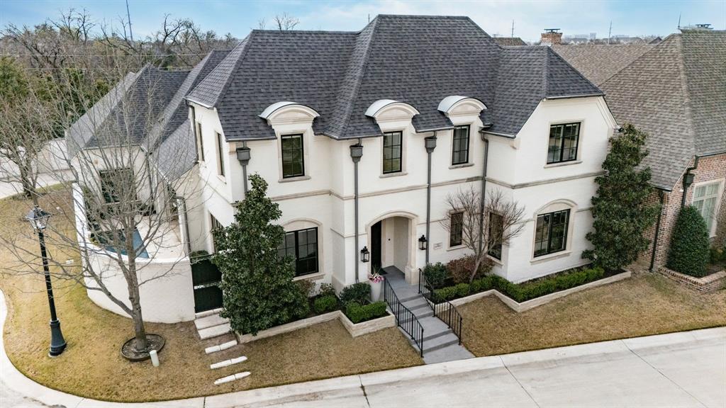 Lawn Glen Abbey - Residential