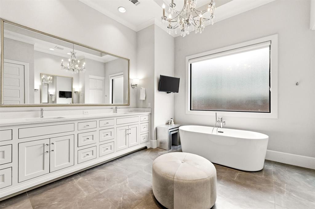 Lawn Glen Abbey - Residential