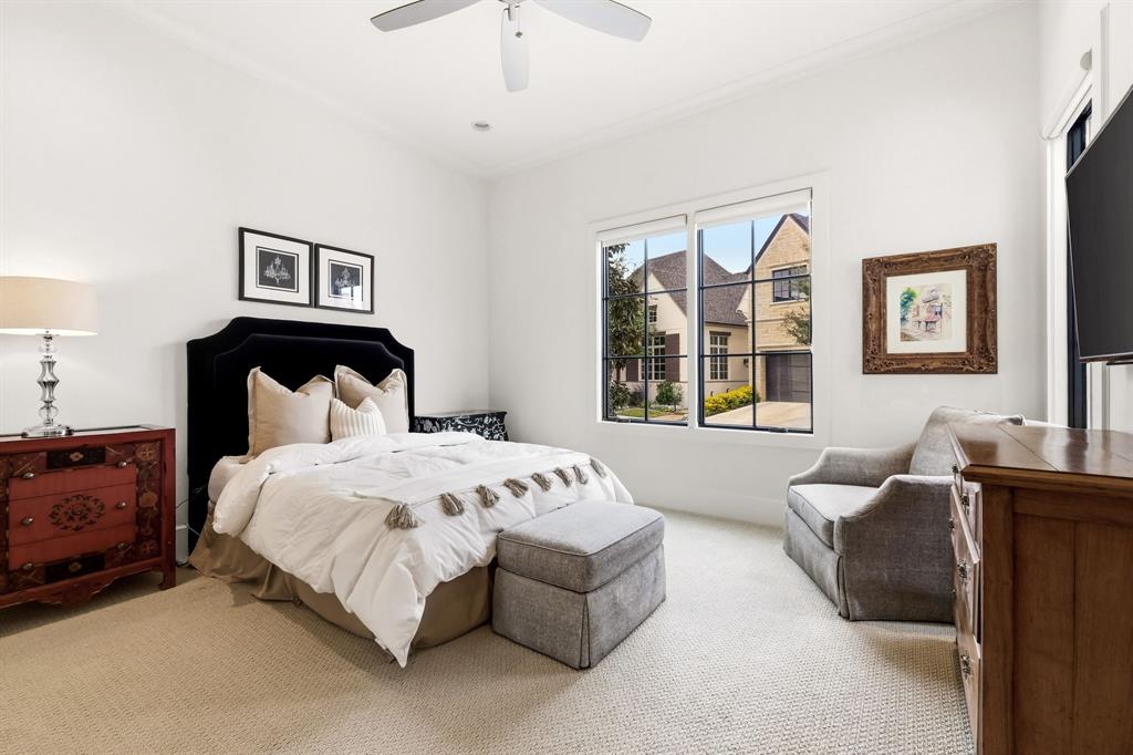 Lawn Glen Abbey - Residential