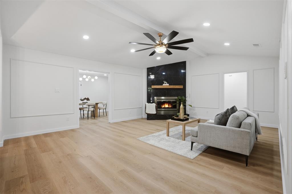 1421 Homestead Court