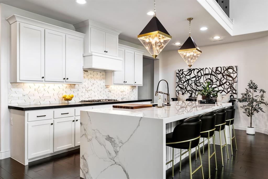 2264 Savannah Oak Road