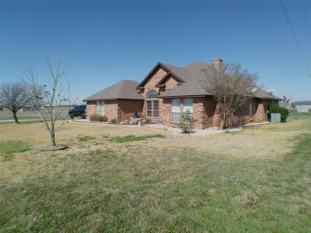 Photo of 200 County Road 3170, Decatur, TX 76234 (MLS # 21194247)