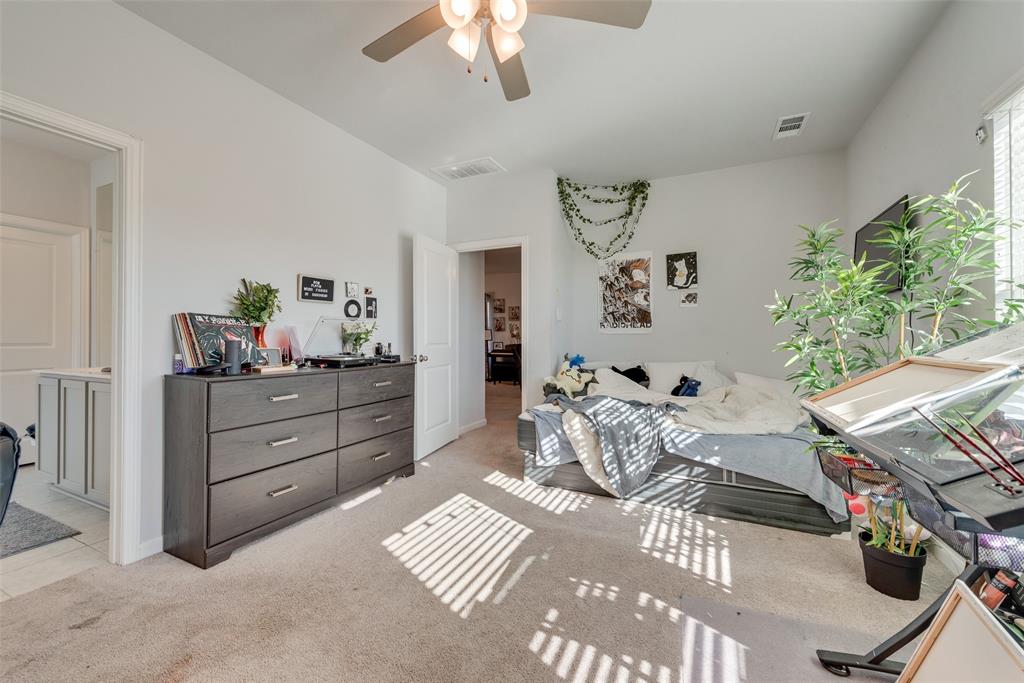 2111 Callahan Drive