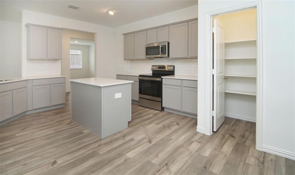 The Reserve at Chamberlain - Residential Lease