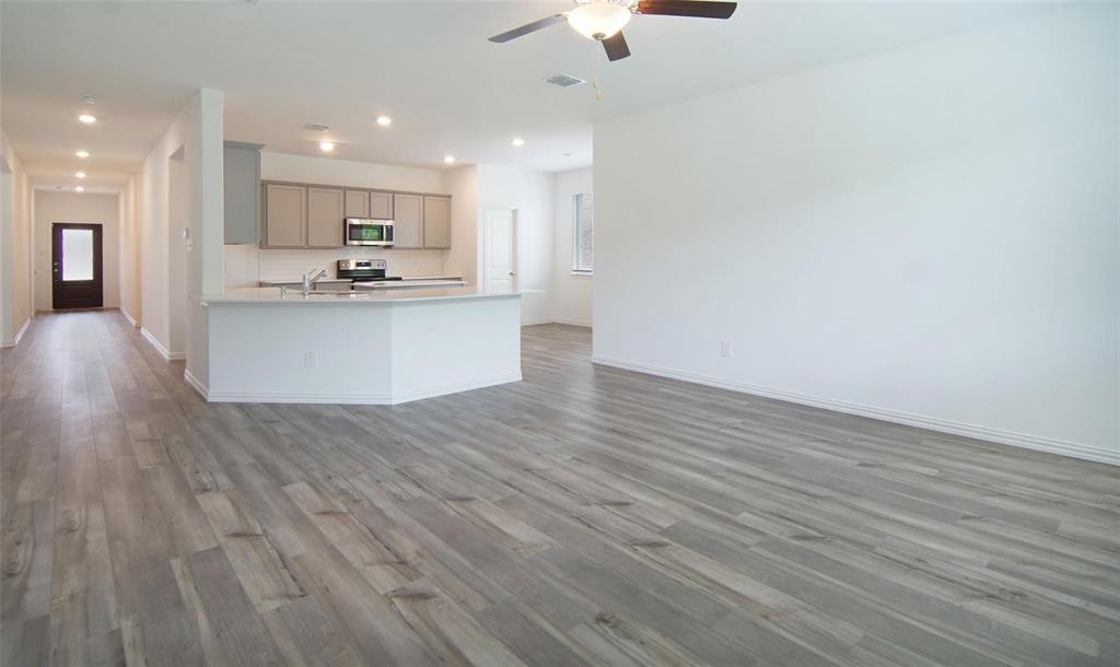 The Reserve at Chamberlain - Residential Lease