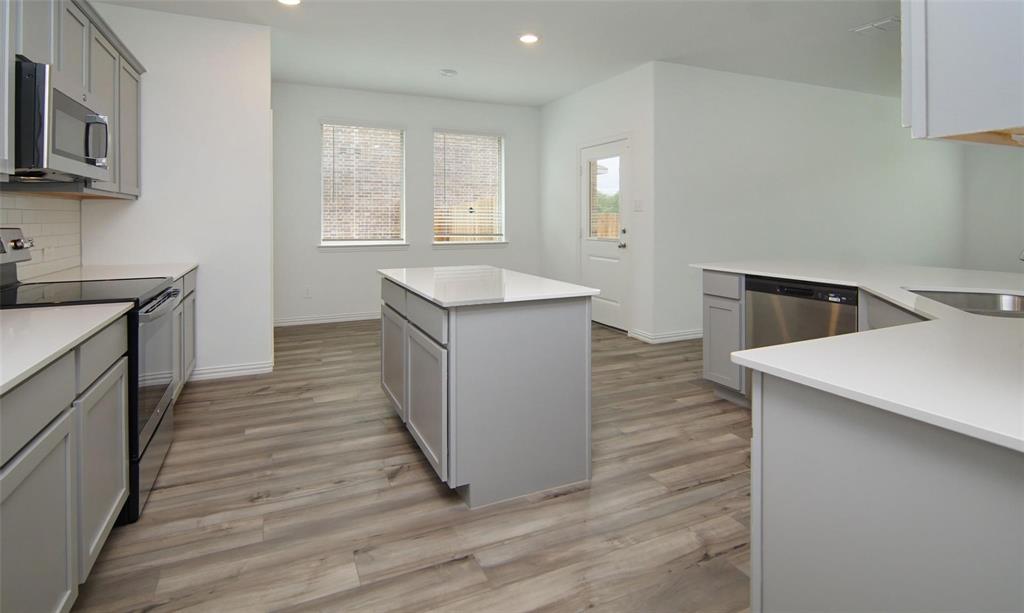 The Reserve at Chamberlain - Residential Lease