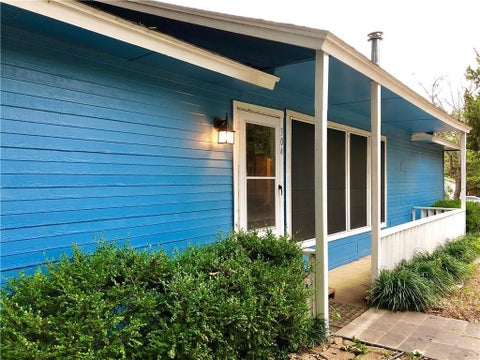 Photo of 304 Nighthawk Drive, Pottsboro, TX 75076 (MLS # 21385328)
