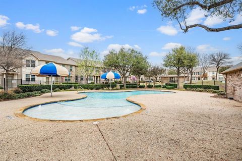 Tiny photo for 6816 Pascal Way #B9, Fort Worth, TX 76137 (MLS # 21193753)