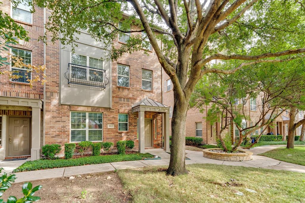 3912 Amberwood Drive