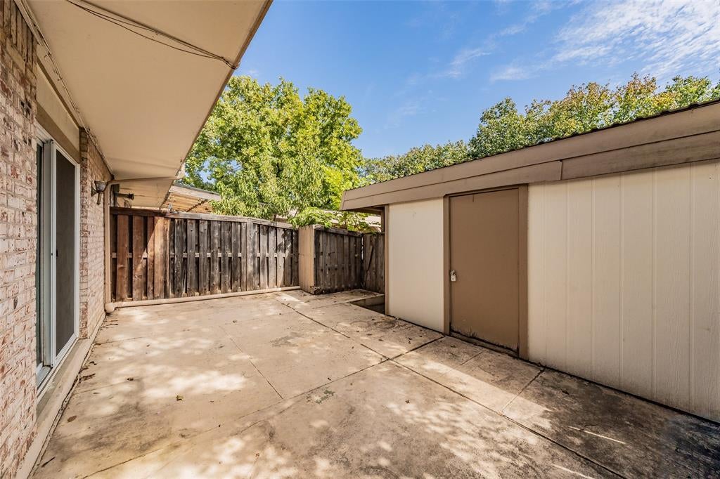 220 Westview Terrace