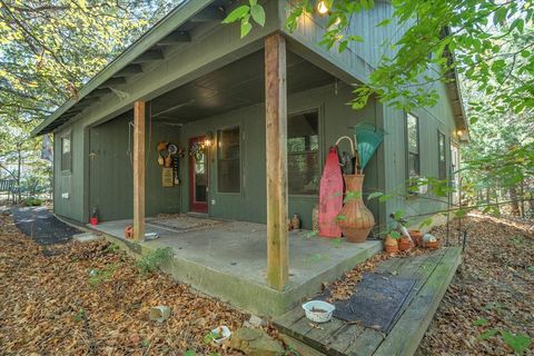 A home in Wills Point