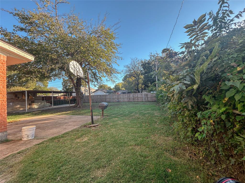 Cloverdale 01 - Residential