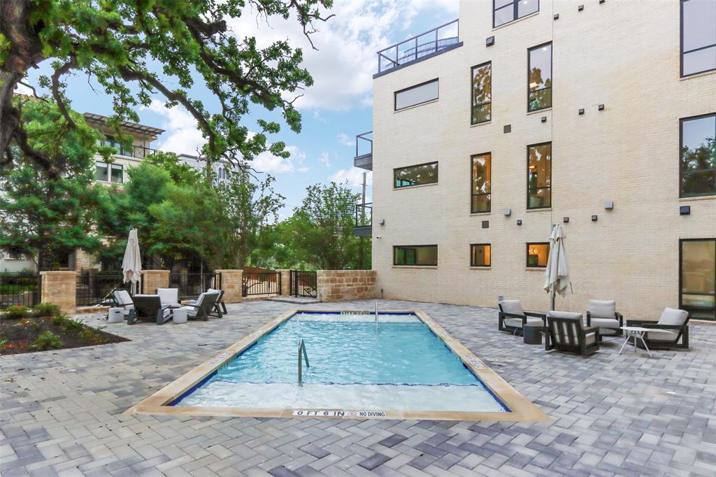 3601 Routh Street PH-4C