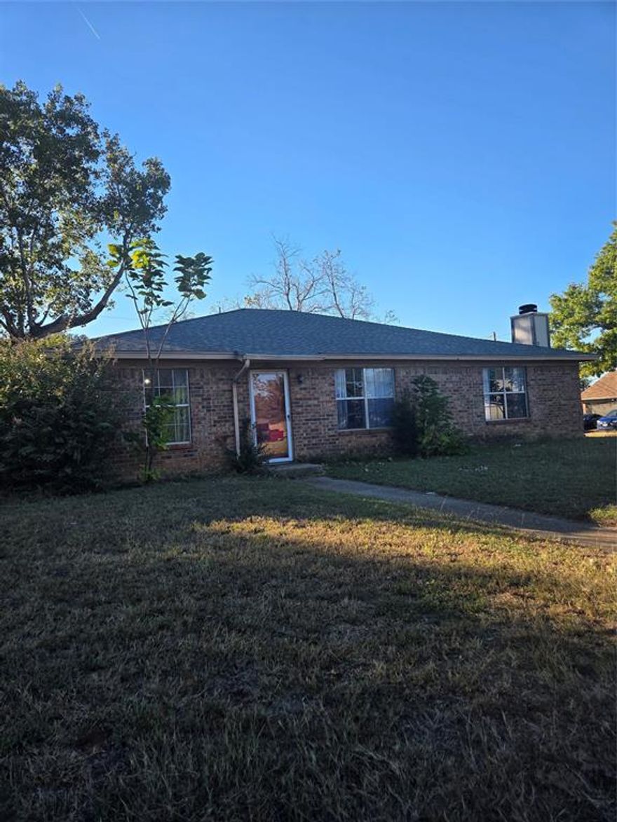 Welcome Home to the Cutest Rental in South Arlington. You are 20 Minutes to Downtown Fort Worth, The DFW Airport and the Arlington Entertainment District. This Home has new carpet and fresh paint touch ups as well as beautiful wood look tile throughout. The 3 Bedrooms are a great size with good closet space and lots of storage. The Primary bedroom is large and has a nice door to the backyard for easy access. The last Tenant stayed for 17 years, Now it's your turn to make this your perfect rental. The home has 2 living rooms which is perfect for entertaining. The larger living room has a wonderful wood burning fireplace. This home is priced below market for a quick rental. Enjoy having your own 2 car garage and nice sized backyard on a nice sized corner lot. The home is zoned to Kennedale Schools for a Quality Education. Pets are on a Case by case basis. The Owner prefers a 2 Year Lease but open to a 1 Year lease. The Landlord would like to see a 580 or higher credit score and 3 times the rent in income. Schedule a Showing Today!