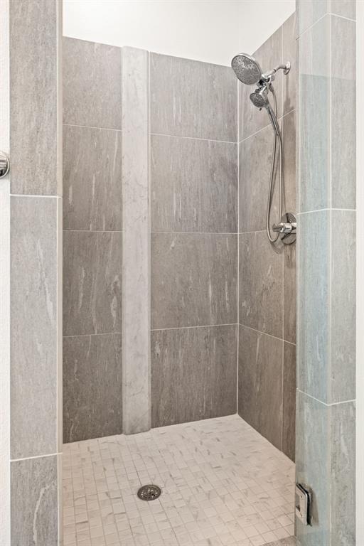 Roseland Condominium - Residential