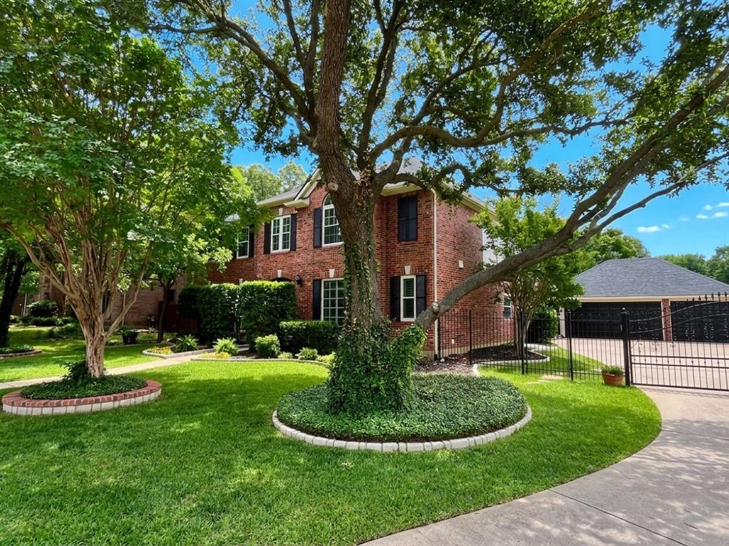 1803 Redwing Court
