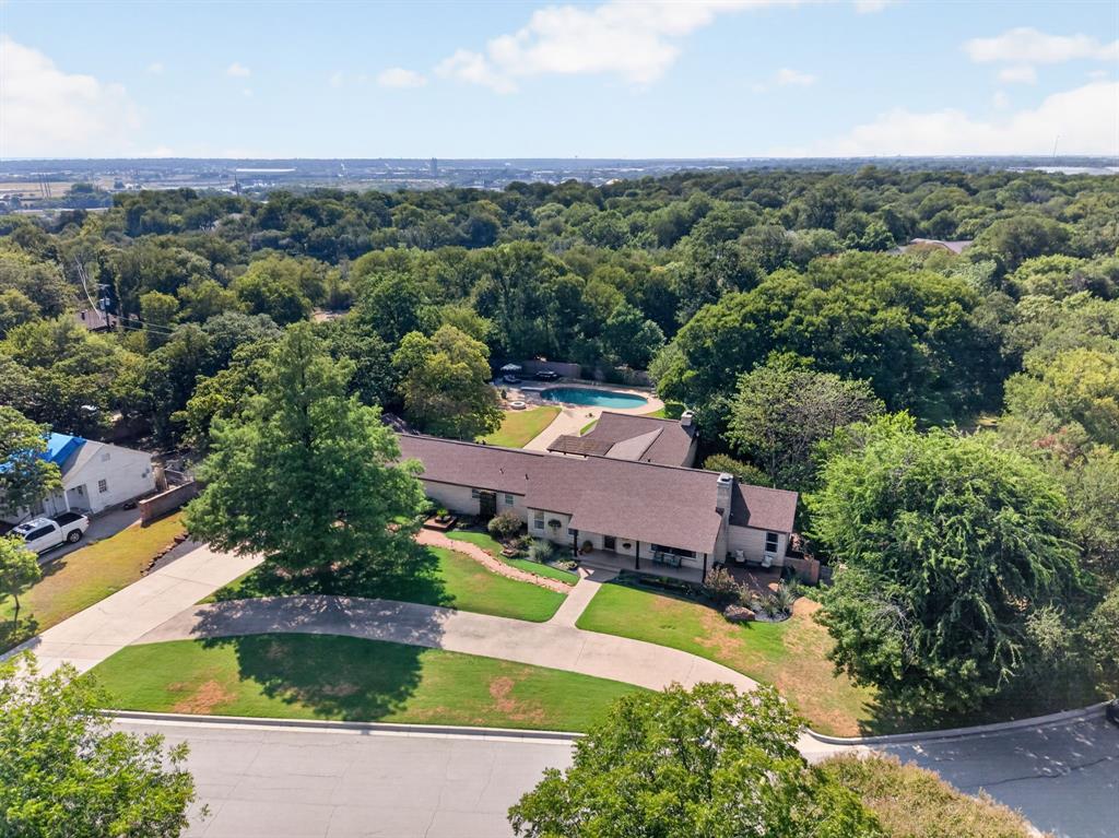 1709 Bluebonnet Drive