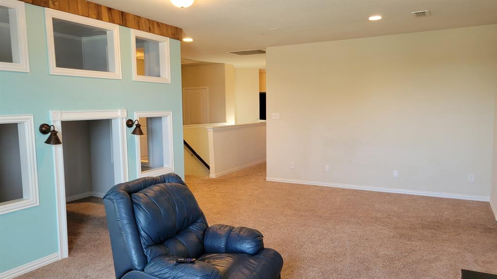 1613 Saddle Ridge Drive