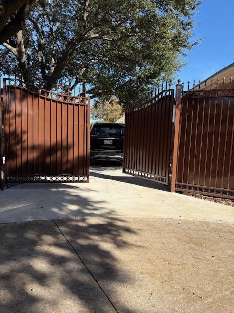 OAK TREE - Residential Lease