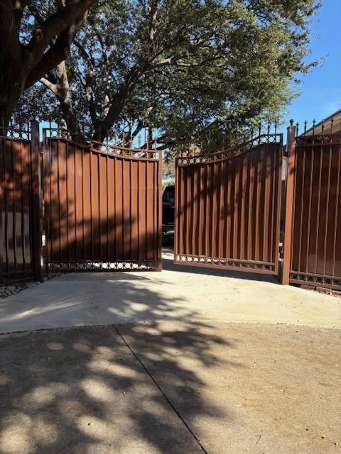 OAK TREE - Residential Lease