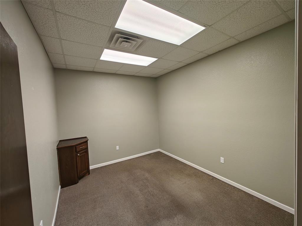 Western Hills Add Sec 5 - Commercial Lease