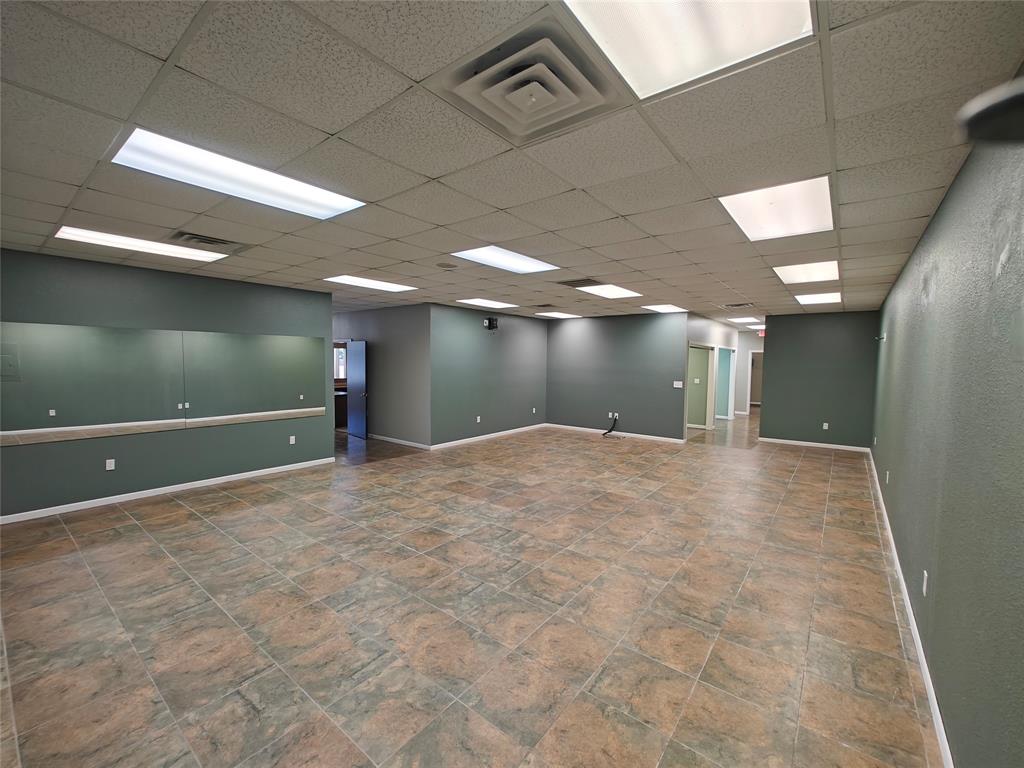 Western Hills Add Sec 5 - Commercial Lease