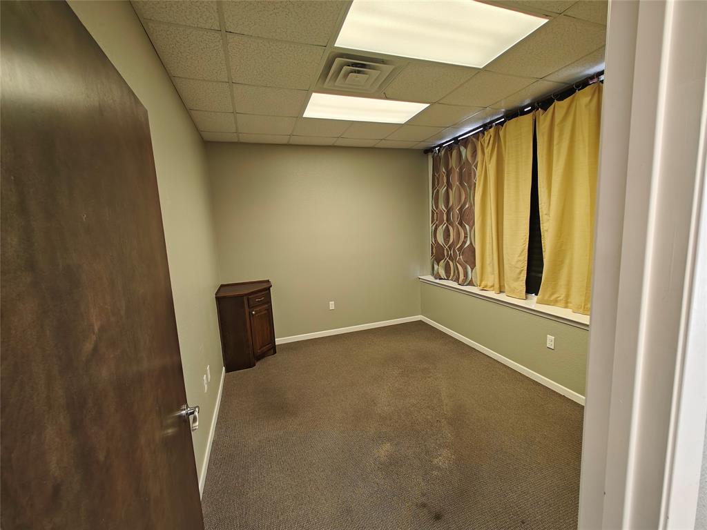 Western Hills Add Sec 5 - Commercial Lease