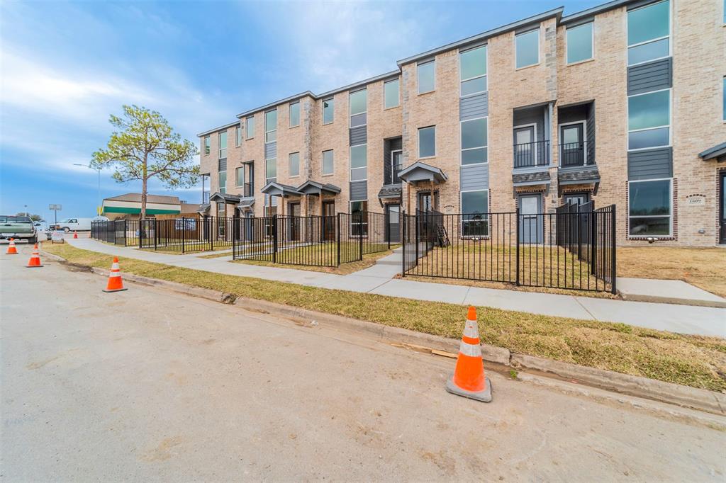 Plaza Heights Addition - Residential Lease