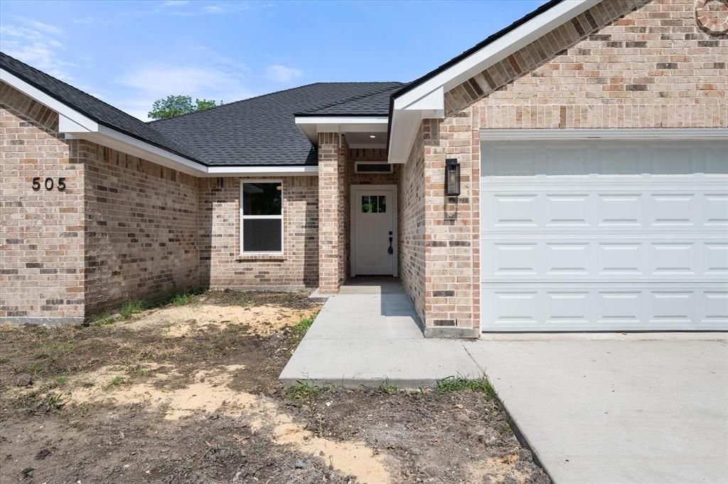 Photo of 505 S 36th Street, Corsicana, TX 75110 (MLS # 21251754)
