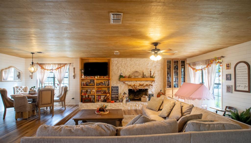 Pedro Varela 11 League Grant - Residential