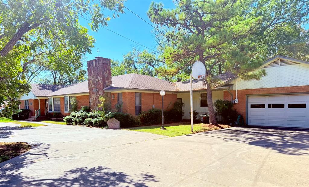 1537 Burns City Road