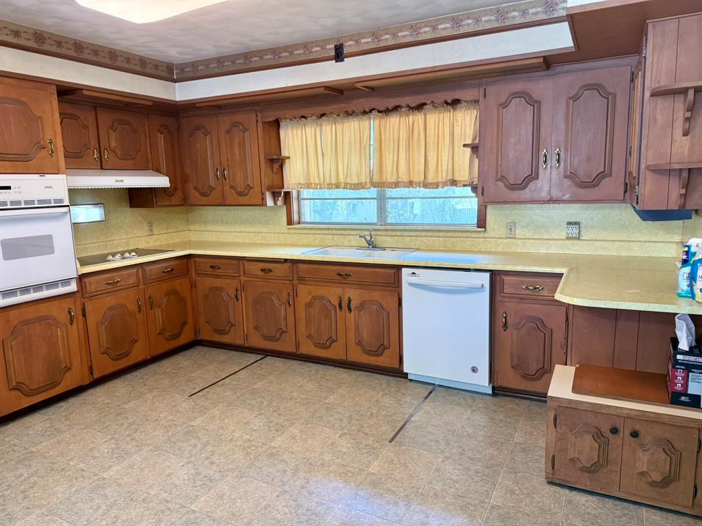 Brown Wc - Residential