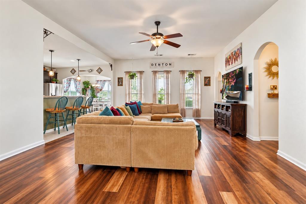 2416 Fall Leaf Court