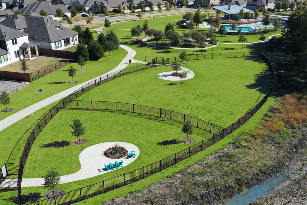 Lilyana - Residential