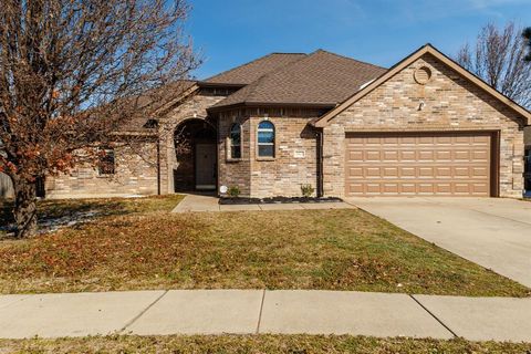 Photo of 2805 Wicker Way, Denton, TX 76209 (MLS # 21164349)