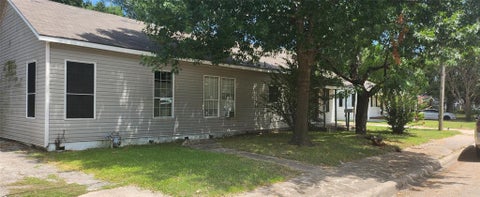 Photo of 824 Carver Street, Mesquite, TX 75149 (MLS # 21328990)