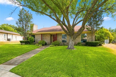 1519 Cardinal Circle Lewisville TX 75067